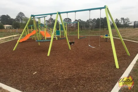 14 Seymour Rd, The Oaks, NSW 2570