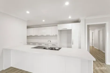 Property photo of 16 Sloop Avenue Shell Cove NSW 2529