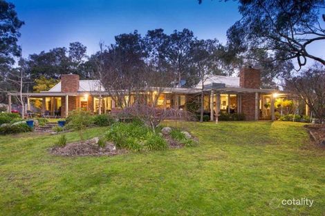 240 Flat Rock Rd, Hurstbridge, VIC 3099