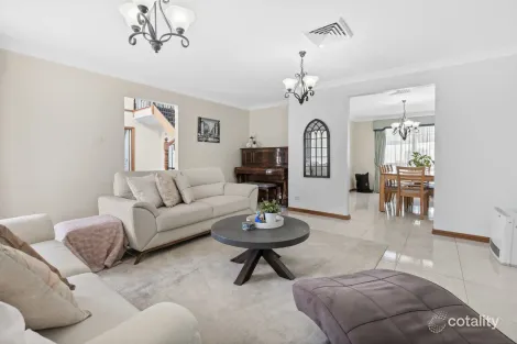 Property photo of 12 Baron Close Kings Langley NSW 2147