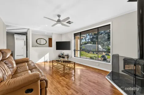 Property photo of 15 Campus Drive Aberfoyle Park SA 5159