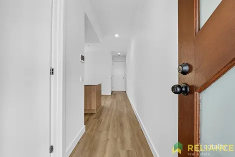 Property photo of 33 Castello Drive Deanside VIC 3336