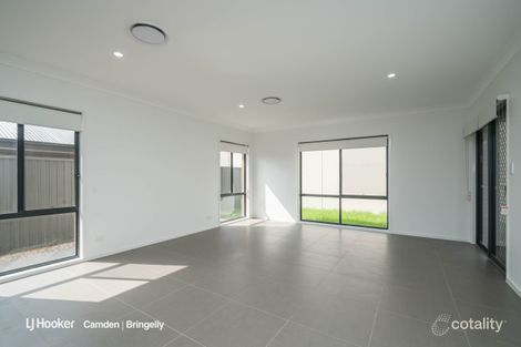 Property photo of 33 Goodluck Circuit Cobbitty NSW 2570