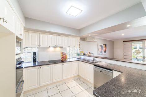 Property photo of 5 Parkwater Point Helensvale QLD 4212
