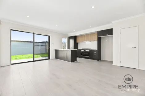 Property photo of 3 Zagros Street Clyde North VIC 3978