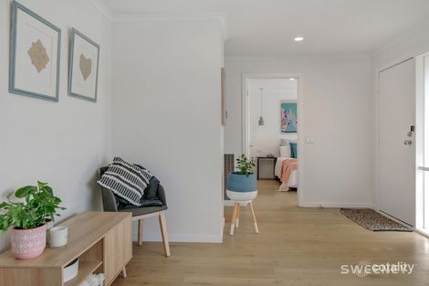 Property photo of 18 Hakea Court Altona Meadows VIC 3028