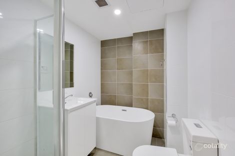 Property photo of 440/17-21 The Crescent Fairfield NSW 2165