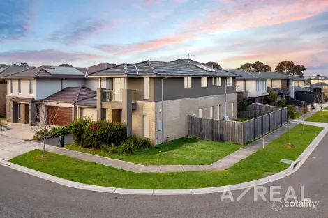 Property photo of 2 Emily Promenade Keysborough VIC 3173