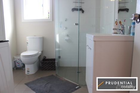 Property photo of 10 Crispsparkle Drive Ambarvale NSW 2560