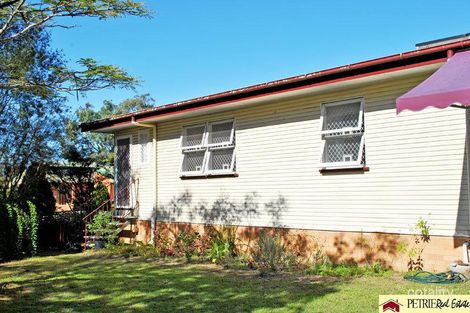 63 Old Dayboro Rd, Petrie, QLD 4502