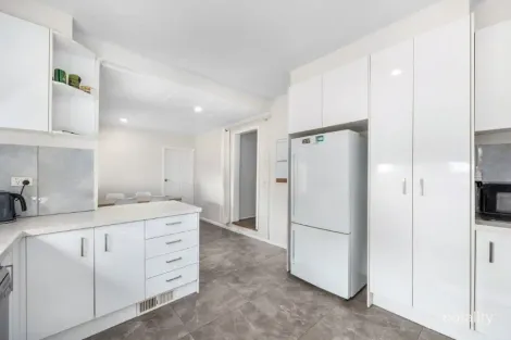 Property photo of 98 Waterloo Road Trafalgar VIC 3824