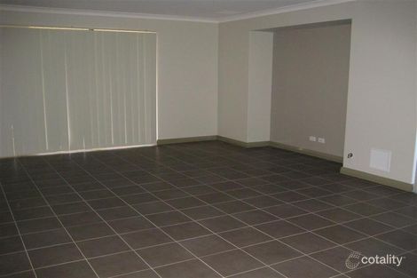 Property photo of 4/47 Towncentre Drive Thornlie WA 6108
