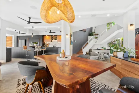 Property photo of 114A Hillview Crescent Whitfield QLD 4870