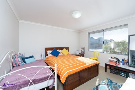Property photo of 60 Leisure Way Halls Head WA 6210