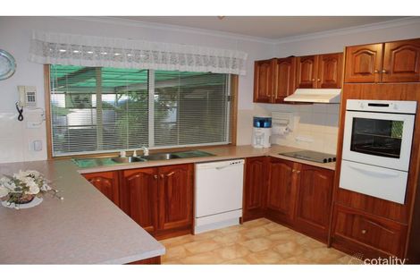 Property photo of 2 Kaeleen Court Risdon Park South SA 5540