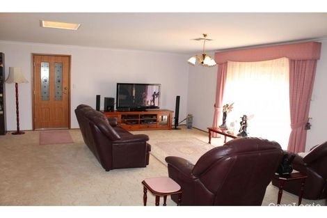 Property photo of 2 Kaeleen Court Risdon Park South SA 5540