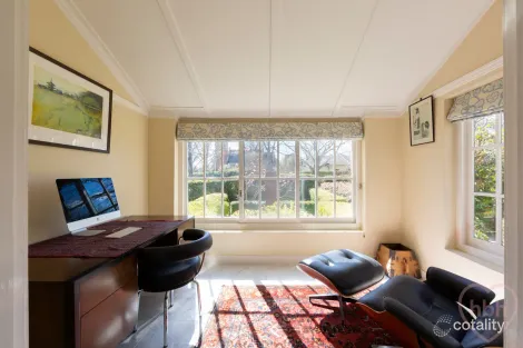Property photo of 21 Dirrawan Gardens Reid ACT 2612
