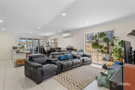 Property photo of 6 Oxenham Circuit Augustine Heights QLD 4300