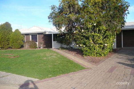 Property photo of 17 Poralka Crescent Hallett Cove SA 5158