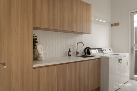 Property photo of 305 Rode Road Wavell Heights QLD 4012