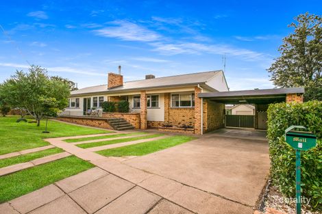 8 Ring St, South Tamworth, NSW 2340