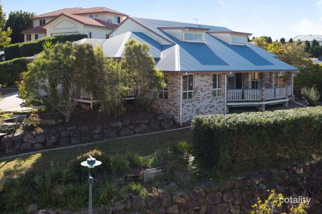 2 Dimbulah Ct, Albany Creek, QLD 4035