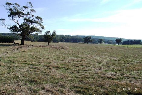 910 Ballan-Egerton Rd, Mount Egerton, VIC 3352