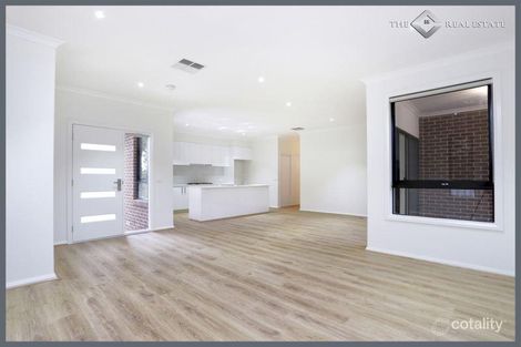 Property photo of 2/143 Brady Road Dandenong North VIC 3175