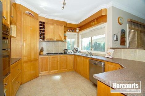 Property photo of 14 Mornington Grove Berwick VIC 3806