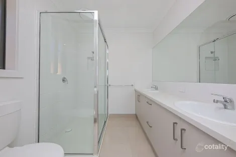 Property photo of 33 Western Barred Place Longwarry VIC 3816