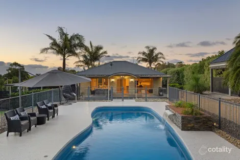 Property photo of 3 Messmate Place Rosebud VIC 3939