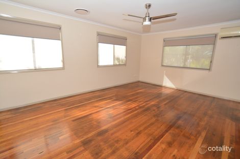 11 Leslie St, Kallangur, QLD 4503