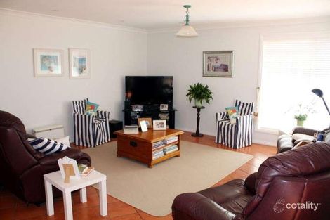 Property photo of 18 St Albans Way Dubbo NSW 2830