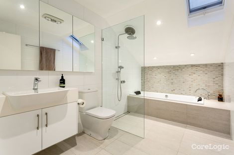 Property photo of 15 Rossfield Avenue Kew VIC 3101