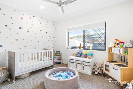 Property photo of 37 Broxburn Circuit Spring Mountain QLD 4300