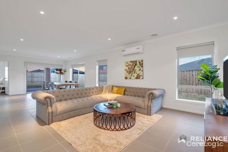 Property photo of 28 Chaucer Crescent Truganina VIC 3029