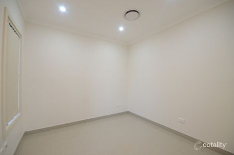 Property photo of 18 Warman Street Pendle Hill NSW 2145