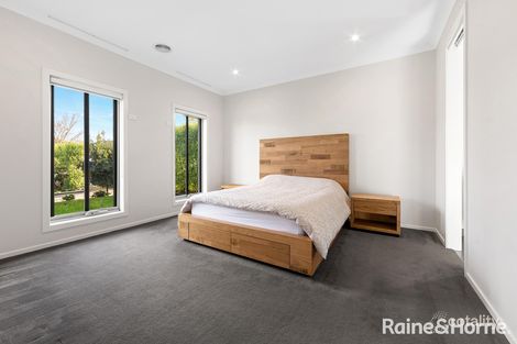 Property photo of 39 Twain Way Fraser Rise VIC 3336