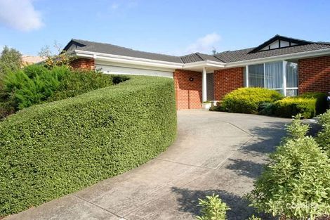 Property photo of 27 Jarryd Crescent Berwick VIC 3806