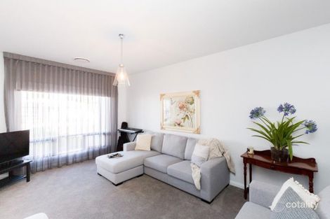 Property photo of 14 Seater Close Horsham VIC 3400