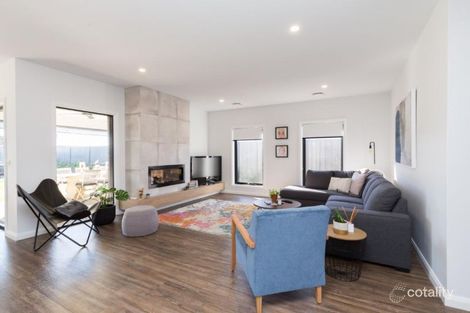 Property photo of 14 Seater Close Horsham VIC 3400