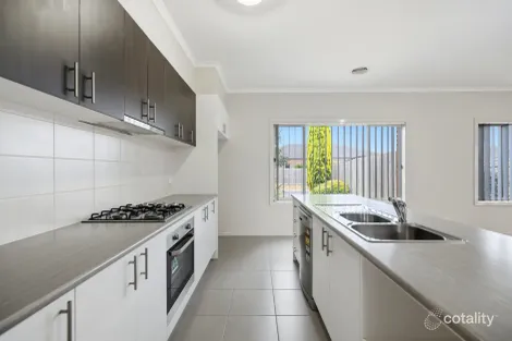 Property photo of 10 Rogers Way Lancefield VIC 3435