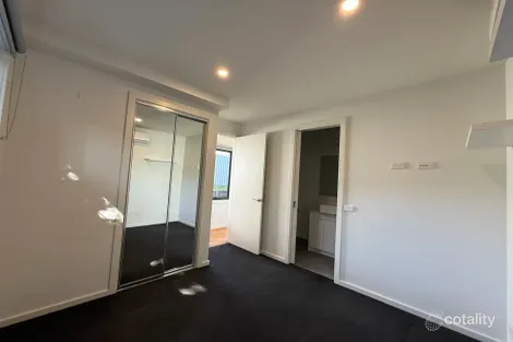 Property photo of 7/77 Snell Grove Oak Park VIC 3046