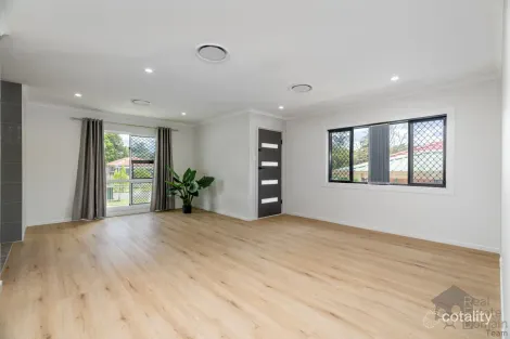 Property photo of 43 Doreen Crescent Ellen Grove QLD 4078