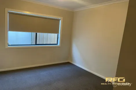 Property photo of 16 Hutton Street Deanside VIC 3336