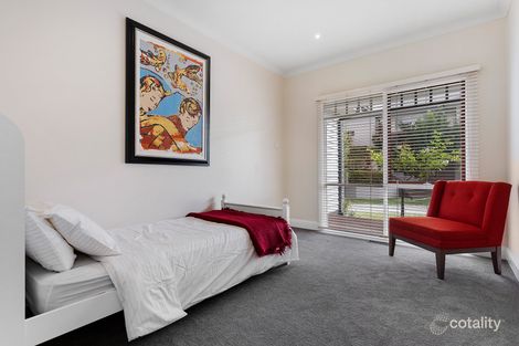 Property photo of 6 Winscott Grove Ringwood VIC 3134