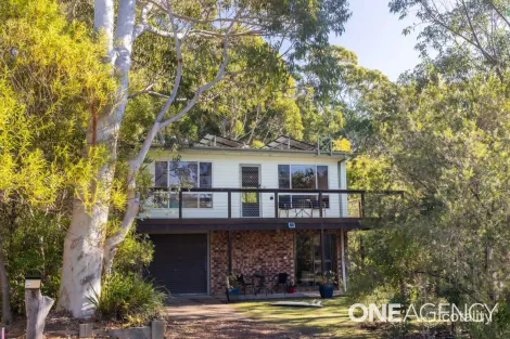 3 Pine St, Bendalong, NSW 2539