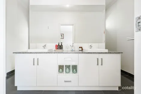 Property photo of 9 Teresa Court Mildura VIC 3500