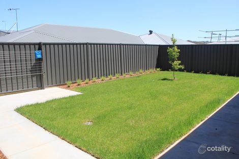 8 Rogers Rd, Googong, NSW 2620