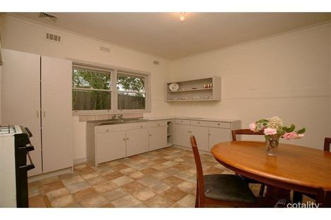 Property photo of 36 Ford Street Ringwood VIC 3134